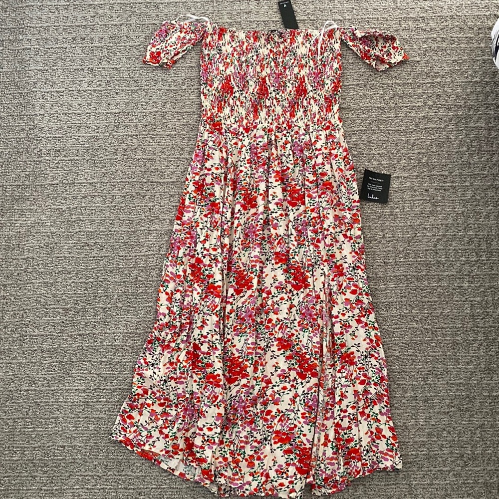 NWT Lulus flower print dress size M